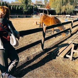 Meet your Posher, Laura